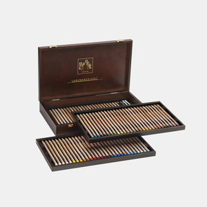 Gift box of 82 Luminance colored pencils