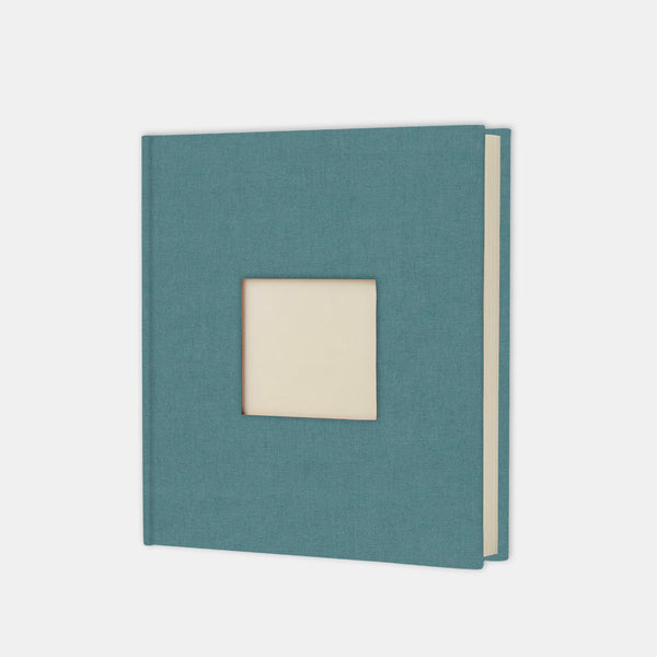 Fotoalbum 30 x 30 cm, benzinblaue Leinwand, cremefarbene Innenseite