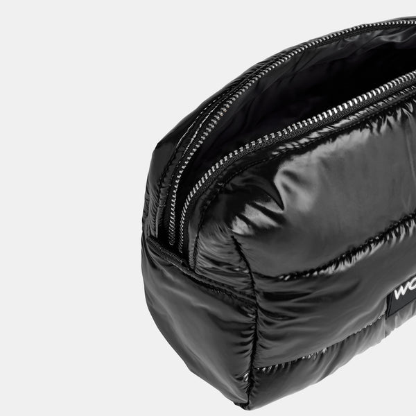 Quilted travel toiletry bag - Glossy black