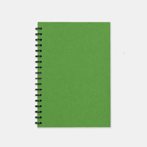 Recyceltes lindgrünes Notizbuch mit 148 x 210 linierten Seiten
